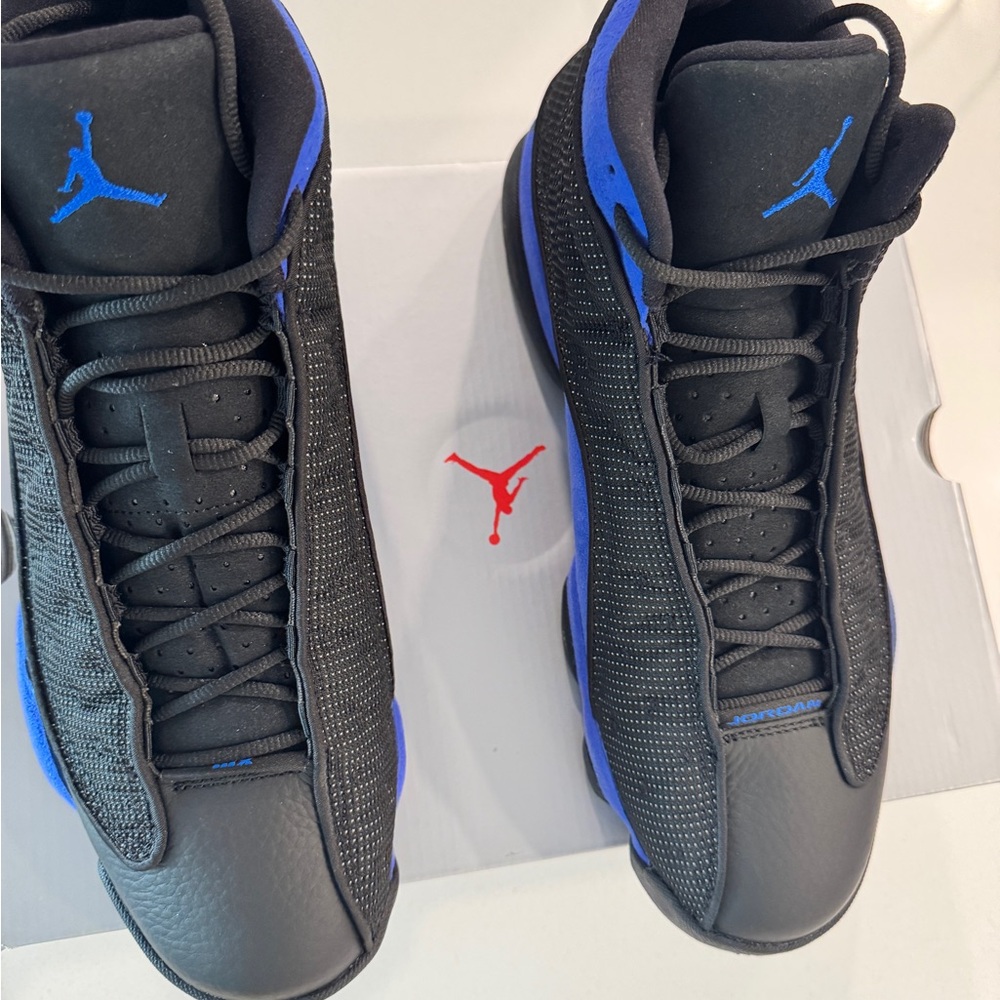 Air Jordan 13 Retro in black/hyper royal-black-white
